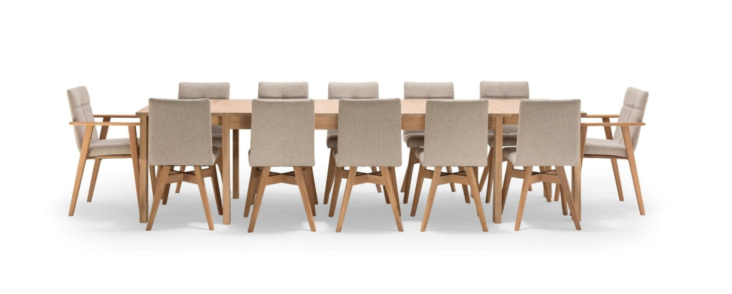Nocnoi dining table and chairs 2